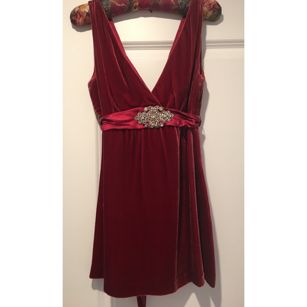 Laundry by Shelli Segal, Velvet tunic top with embellished belt